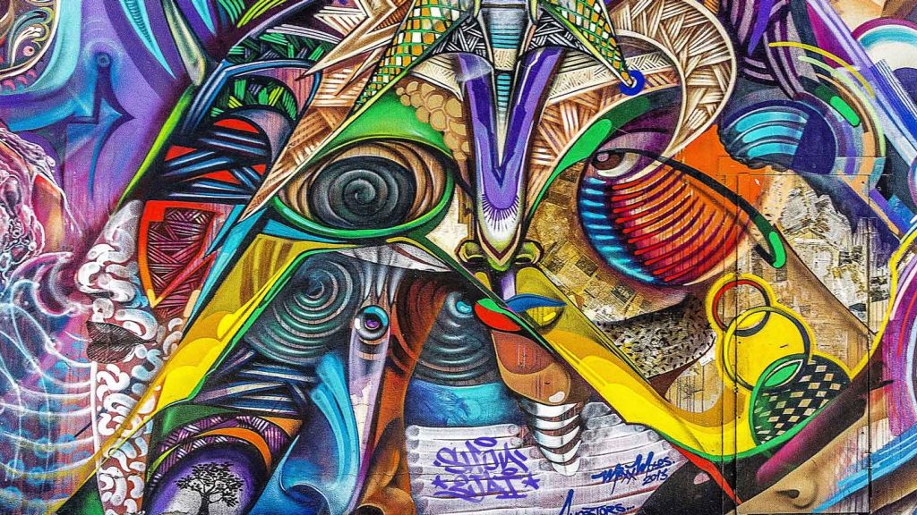 How-to-Hang-Wall-Art-the-Right-Way-on-focuseverything