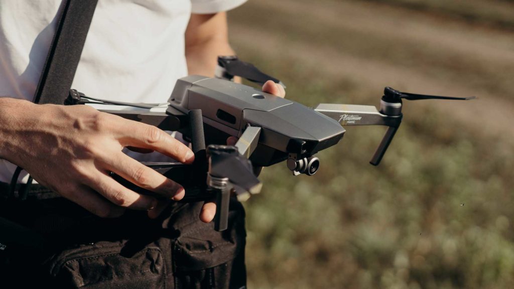 Some-Great-Reasons-You-Will-Love-the-DJI-Spark-Drone-On-FocusEverything