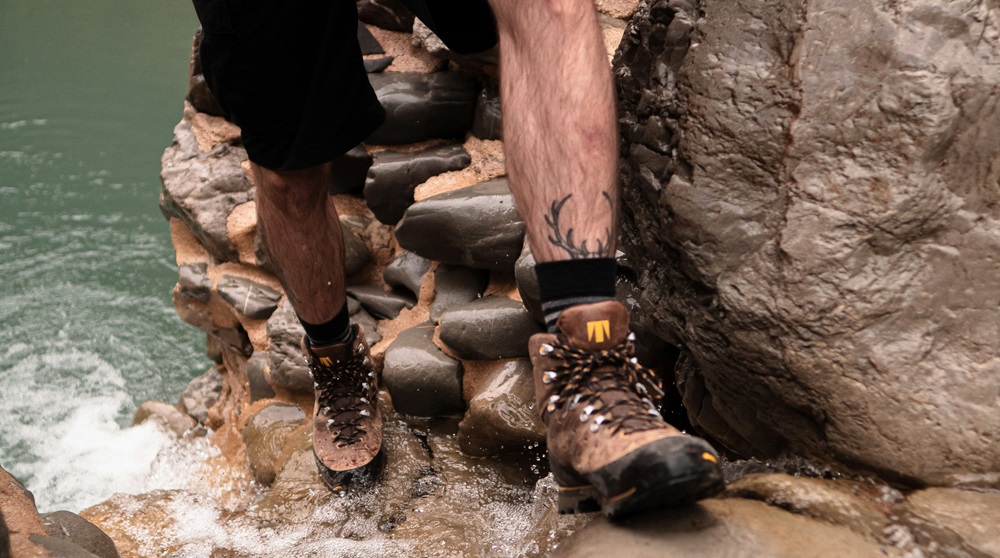 men's hiking footwear